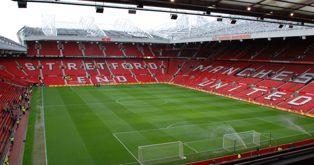 Sân vận động old trafford